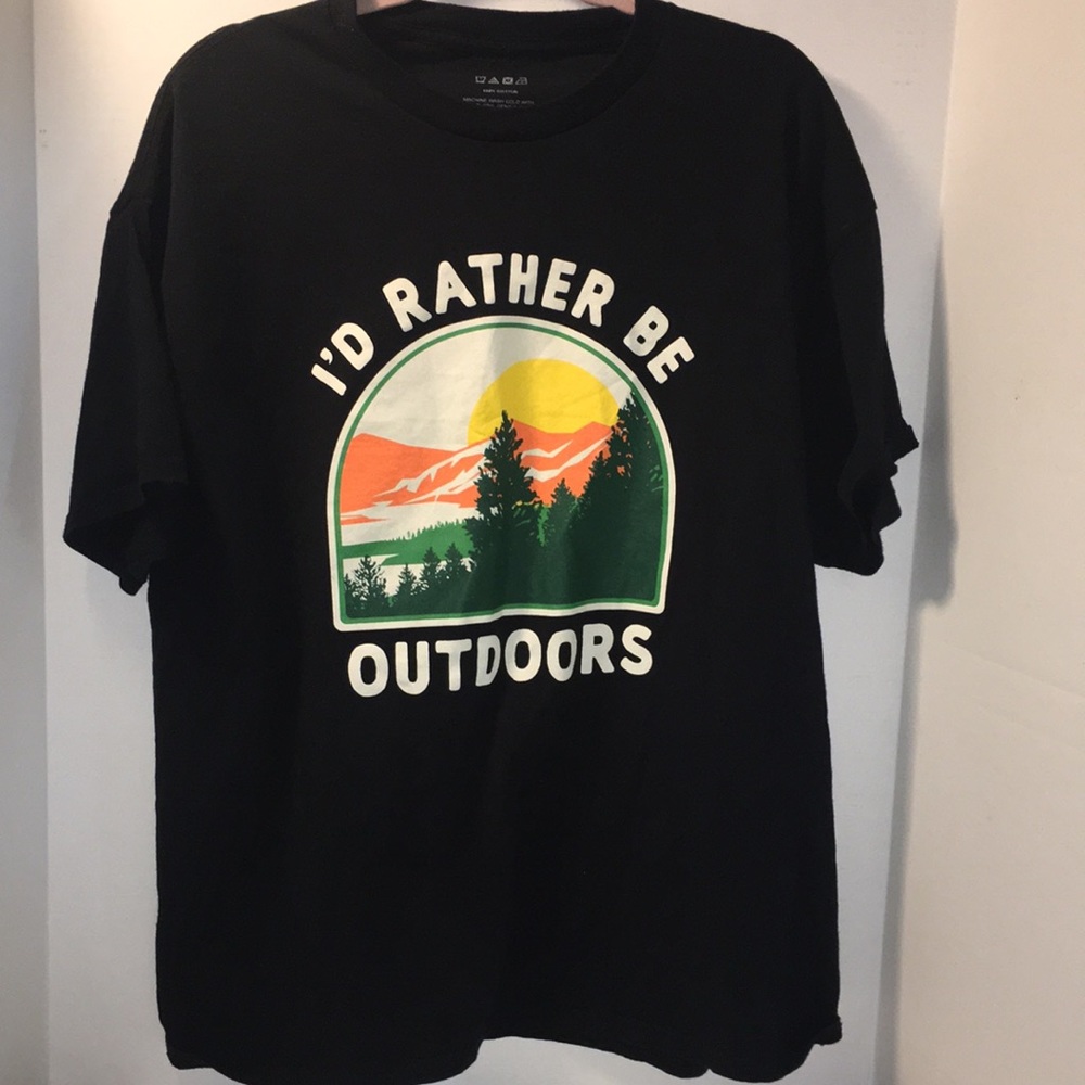 NOVELTY TEE ID RATHER BE OUTDOORS SIZE ADULT XL.
